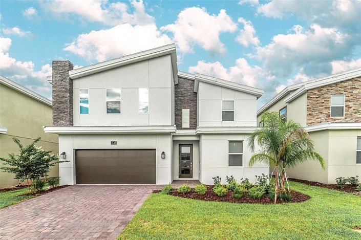 Image No.2-8 Bed Property for sale