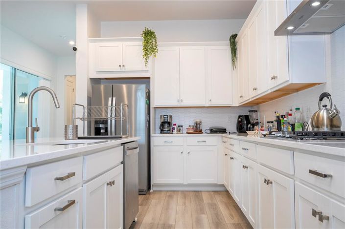 Image No.27-4 Bed Property for sale