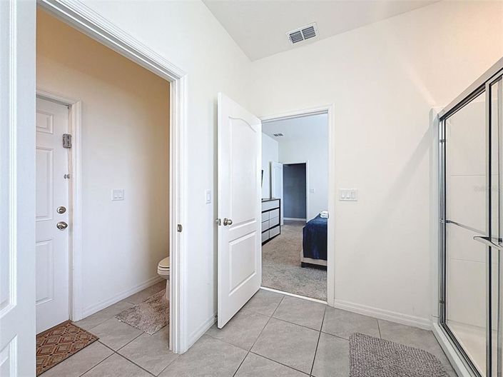 Image No.23-7 Bed Property for sale