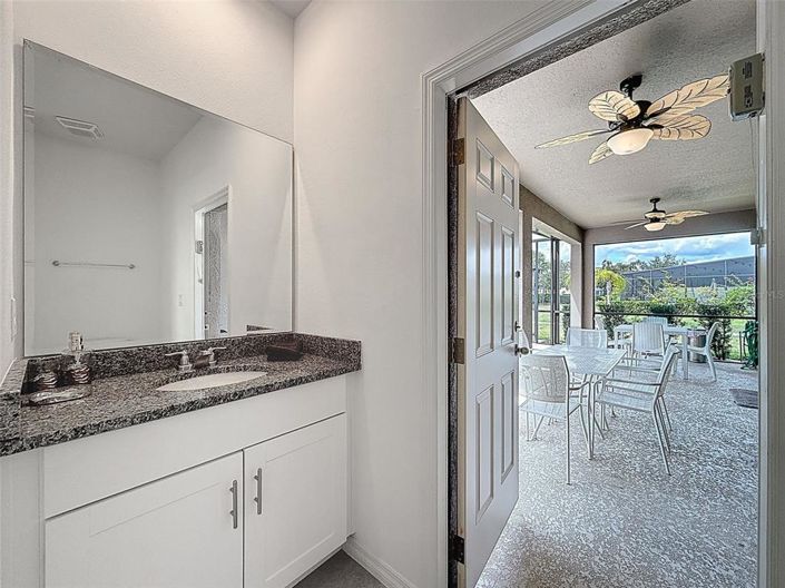 Image No.25-7 Bed Property for sale