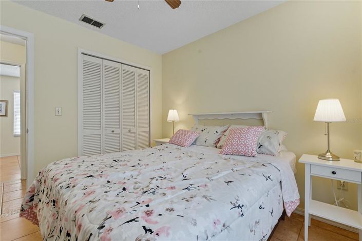 Image No.28-4 Bed Property for sale