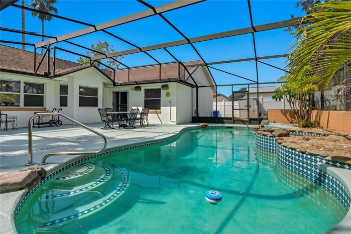 Image No.36-4 Bed Property for sale