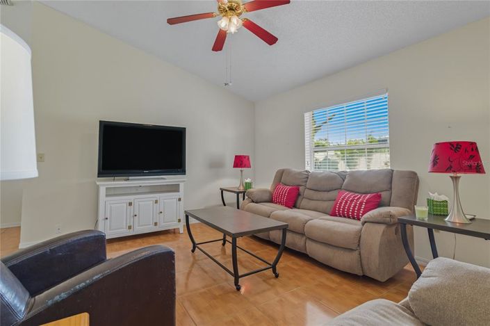 Image No.6-4 Bed Property for sale