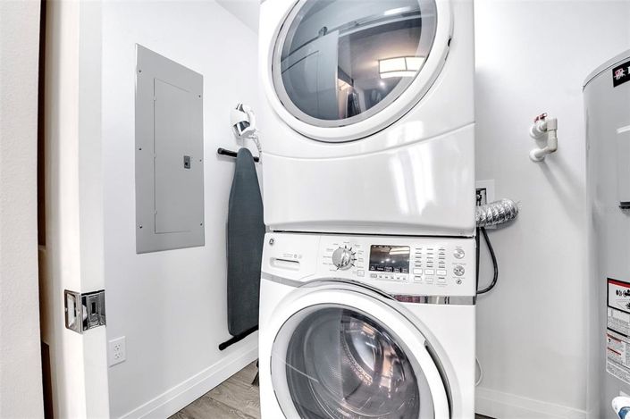 Image No.17-2 Bed Property for sale