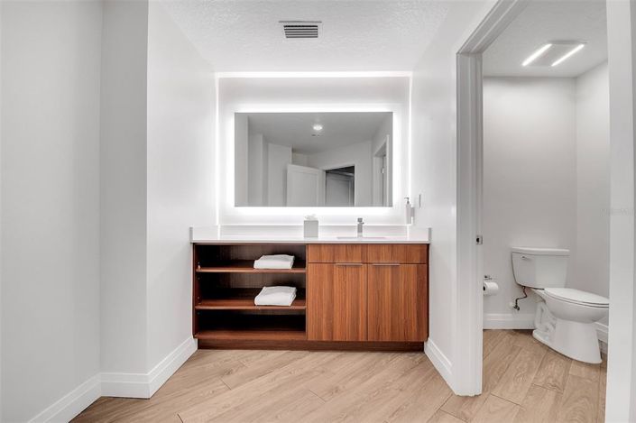 Image No.27-2 Bed Property for sale