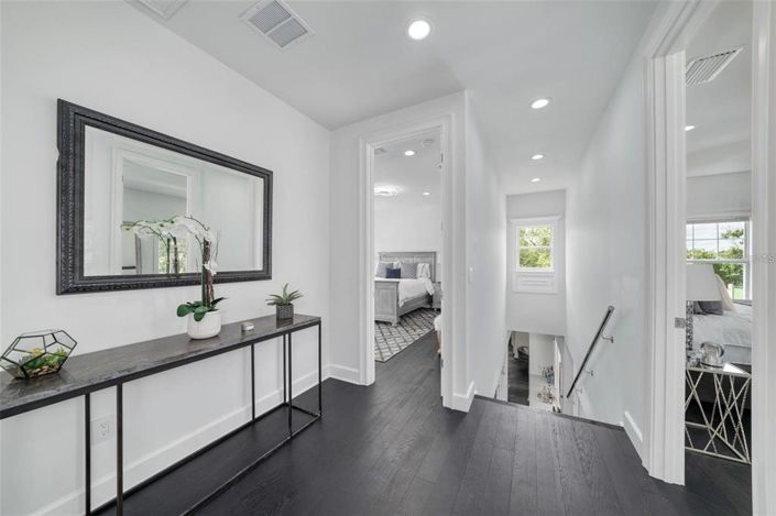 Image No.42-5 Bed Property for sale