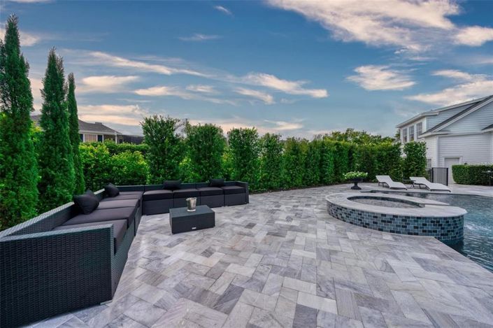 Image No.52-5 Bed Property for sale