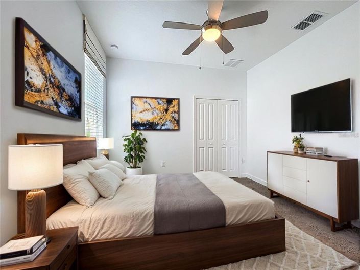 Image No.2-4 Bed Property for sale