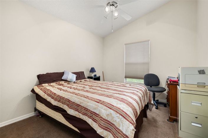 Image No.20-3 Bed Property for sale