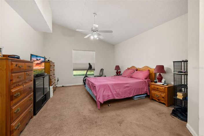 Image No.27-3 Bed Property for sale