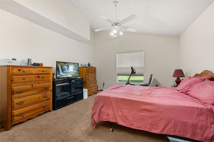 Image No.28-3 Bed Property for sale