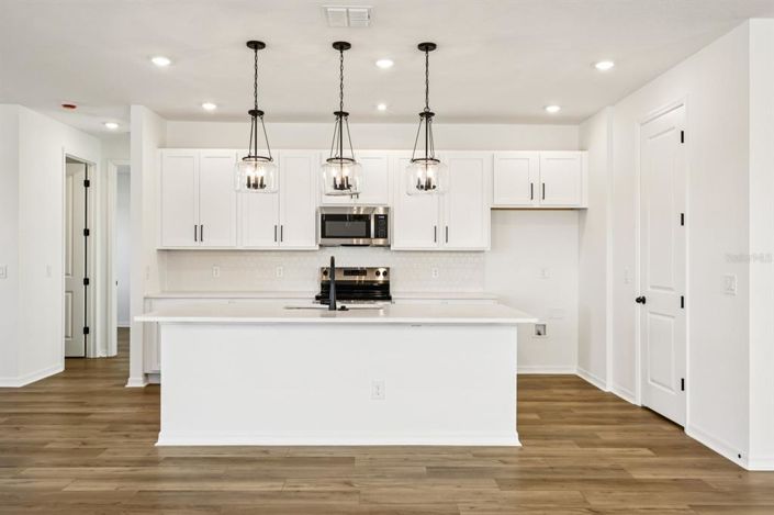 Image No.14-3 Bed Property for sale