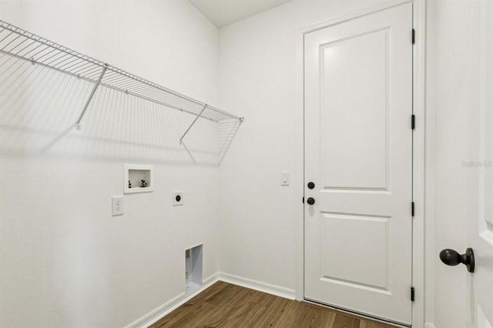 Image No.25-3 Bed Property for sale