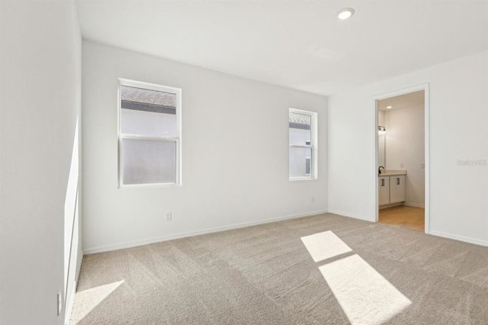 Image No.29-3 Bed Property for sale