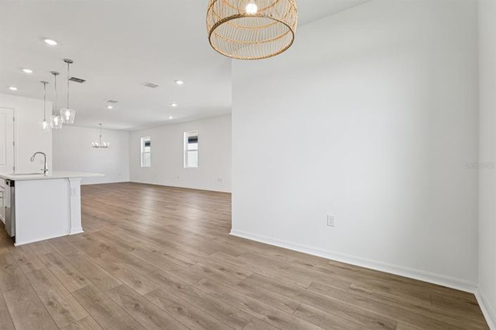 Image No.11-3 Bed Property for sale