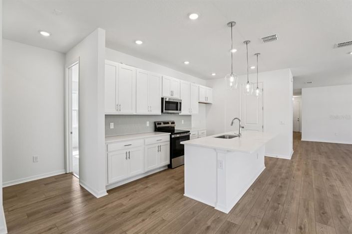 Image No.15-3 Bed Property for sale