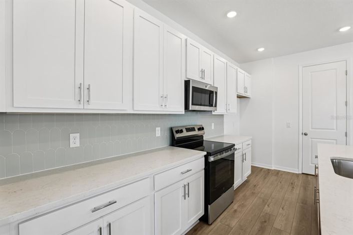 Image No.18-3 Bed Property for sale