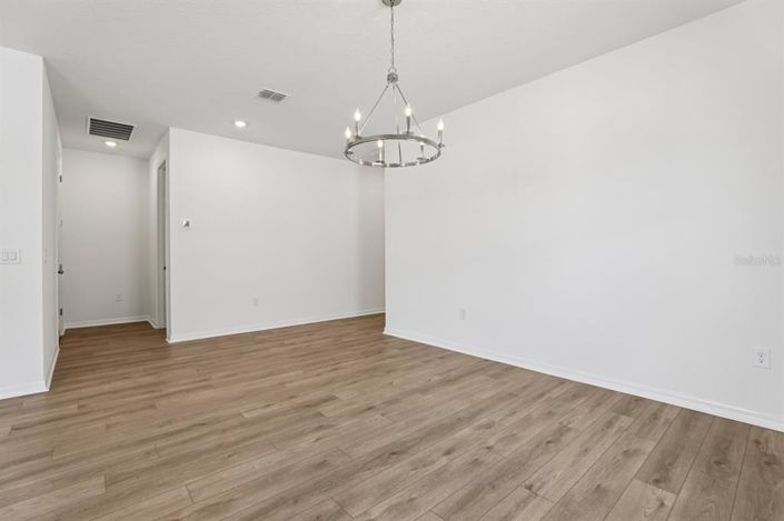 Image No.6-3 Bed Property for sale