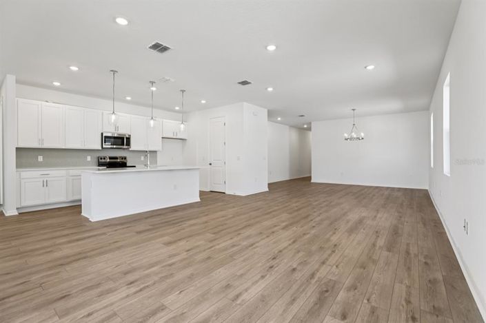 Image No.7-3 Bed Property for sale