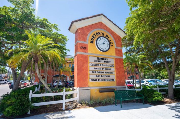 Image No.12-5 Bed Property for sale