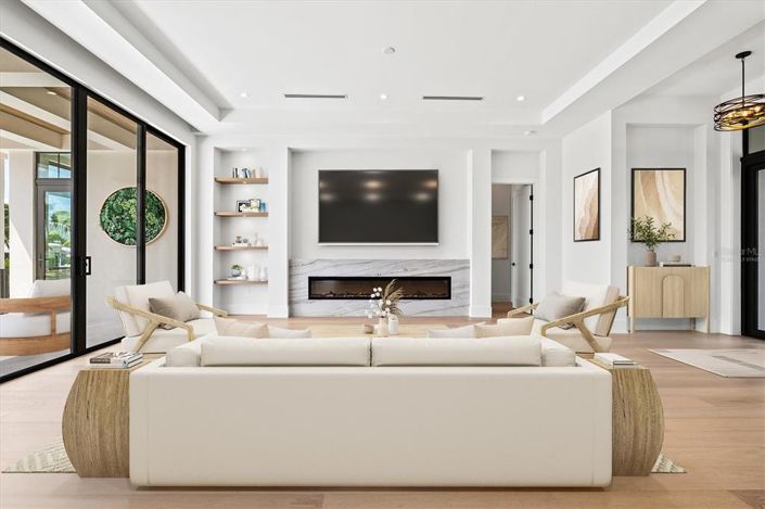 Image No.11-4 Bed Property for sale