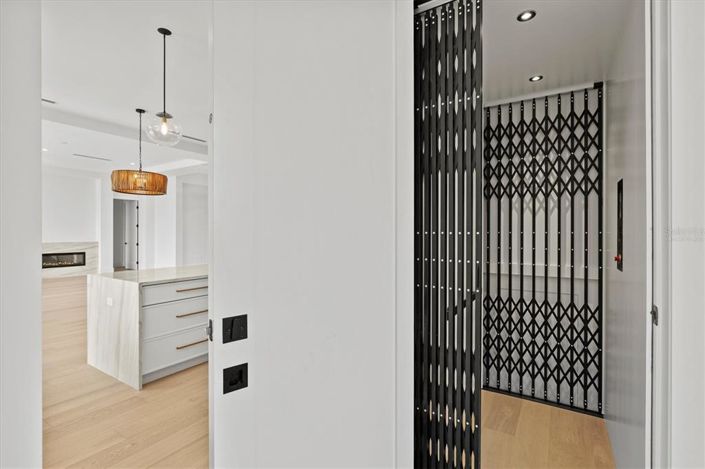 Image No.42-4 Bed Property for sale