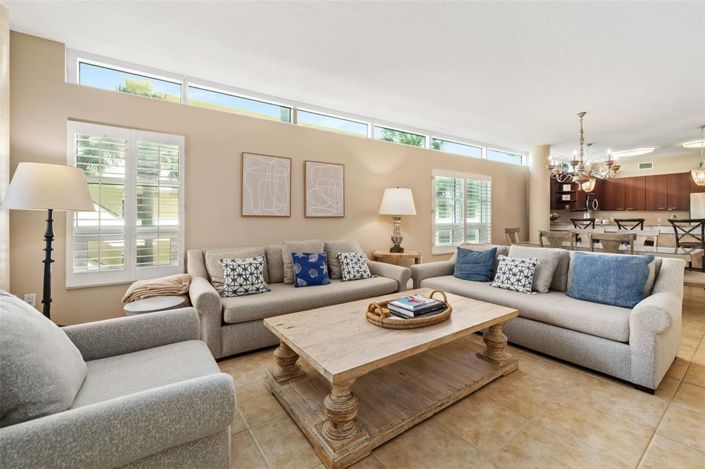 Image No.12-3 Bed Property for sale