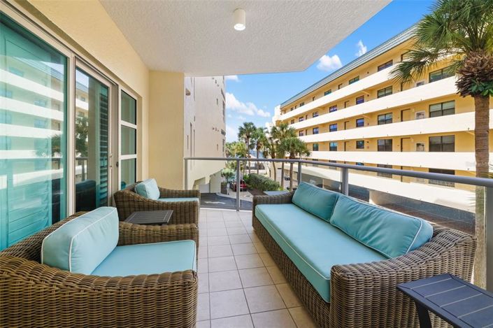 Image No.8-3 Bed Property for sale