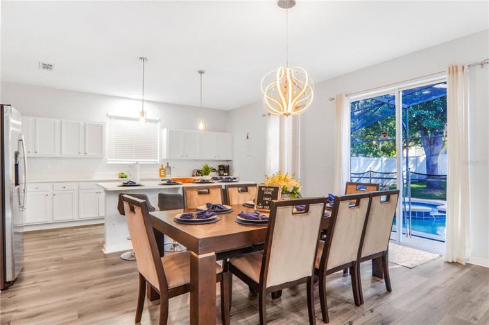 Image No.10-6 Bed Property for sale