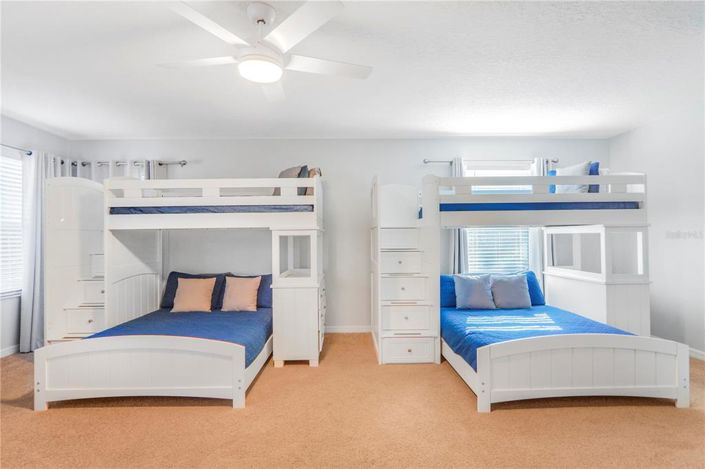 Image No.18-6 Bed Property for sale