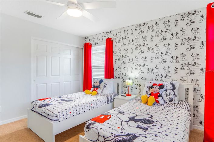 Image No.30-6 Bed Property for sale