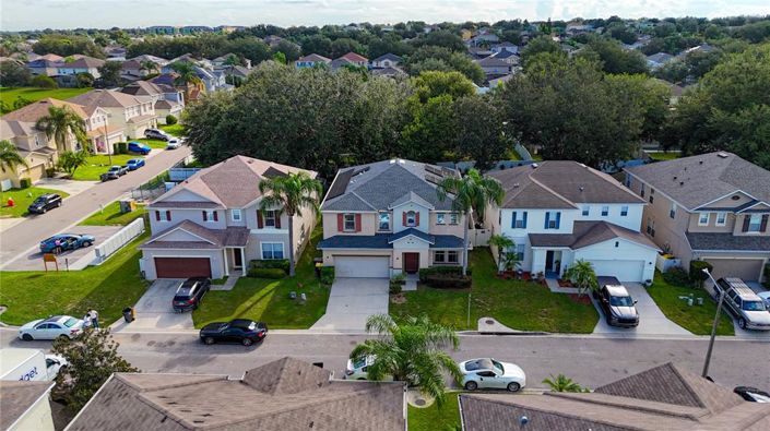 Image No.52-6 Bed Property for sale