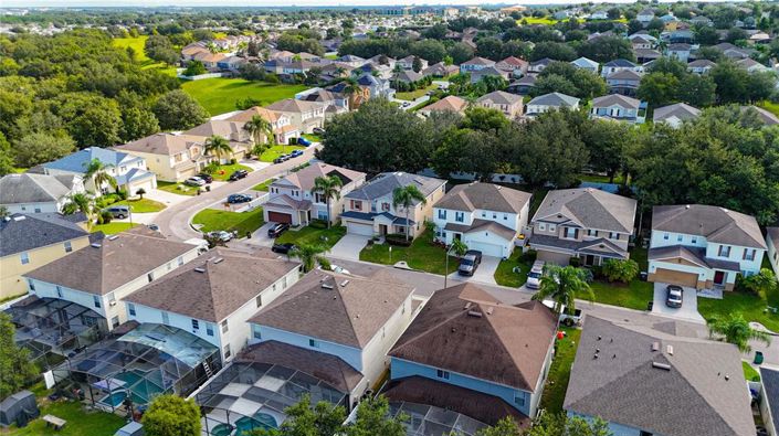 Image No.54-6 Bed Property for sale