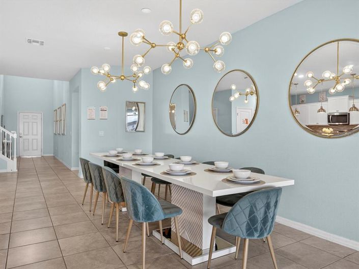 Image No.13-8 Bed Property for sale