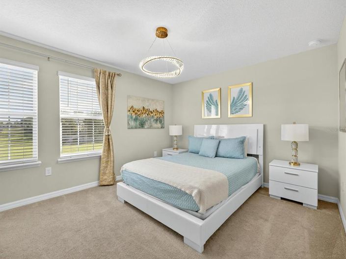 Image No.40-8 Bed Property for sale