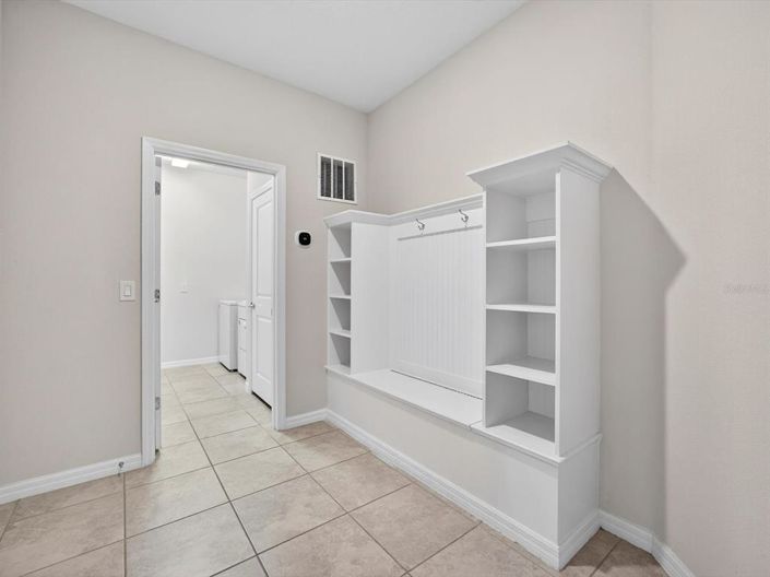 Image No.45-8 Bed Property for sale