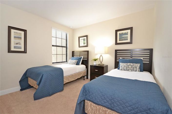 Image No.13-3 Bed Townhouse for sale