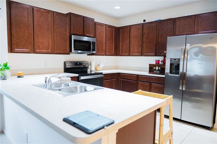 Image No.4-4 Bed Property for sale