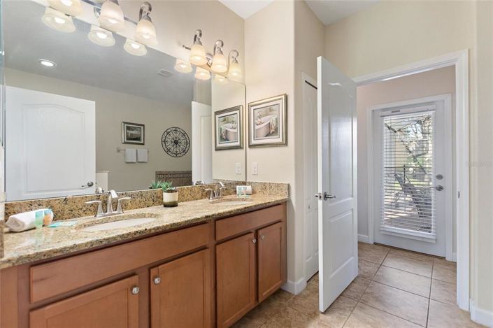 Image No.29-7 Bed Property for sale