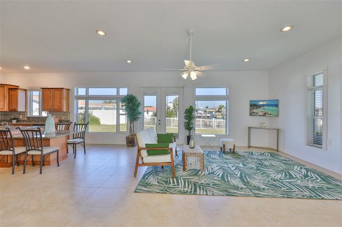 Image No.21-3 Bed Property for sale