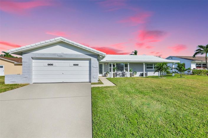 Image No.49-3 Bed Property for sale