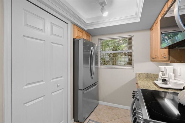 Image No.6-2 Bed Property for sale