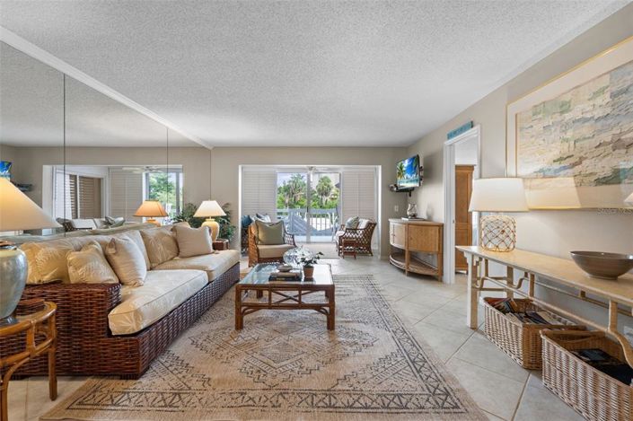 Image No.9-2 Bed Property for sale