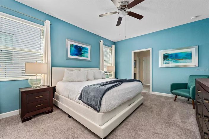 Image No.27-8 Bed Property for sale