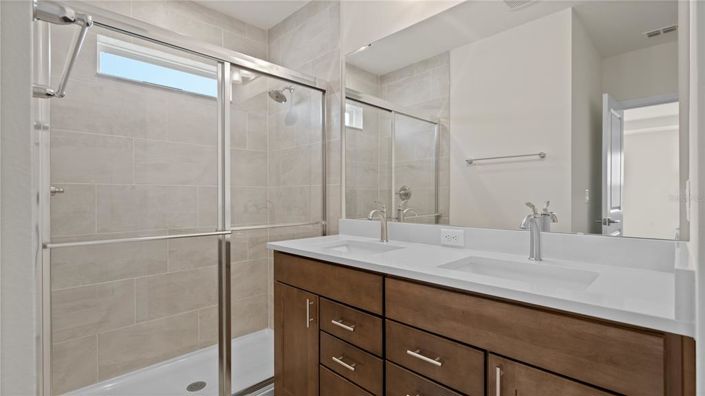 Image No.24-3 Bed Property for sale