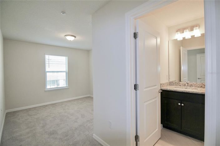 Image No.28-5 Bed Townhouse for sale