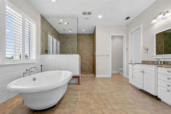 Image No.18-4 Bed Property for sale