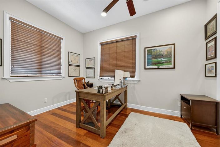 Image No.20-4 Bed Property for sale