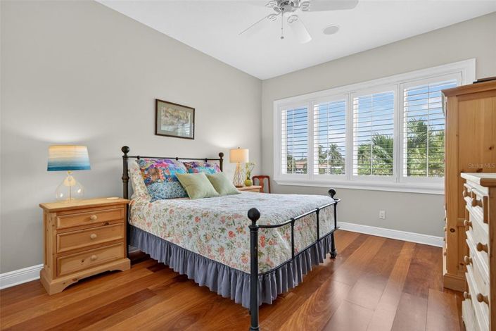 Image No.21-4 Bed Property for sale