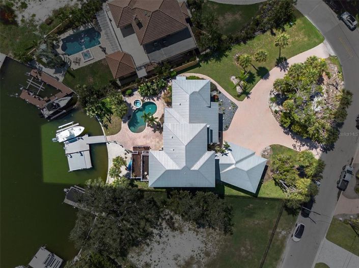 Image No.32-4 Bed Property for sale